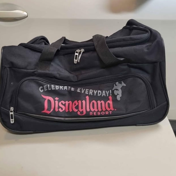 Disneyland Resort Travel Bag with Durable Fabric.43 - Picture 1 of 4